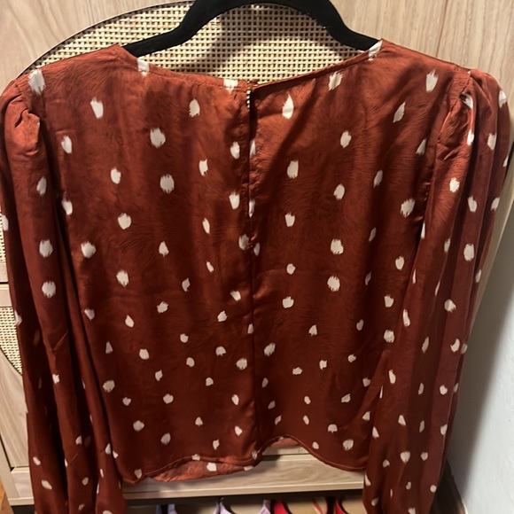 ASTR The Label Rust Blouse - Picture 6 of 9